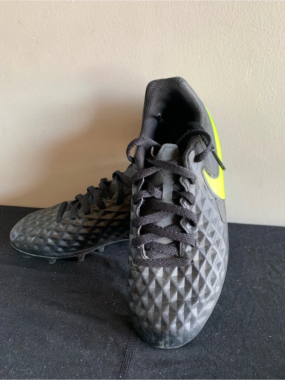 Nike Tiempo Legend 8 Club FG MG Soccer Cleats